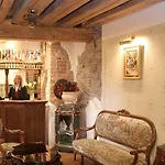 Olevi Residents Hotel 3*