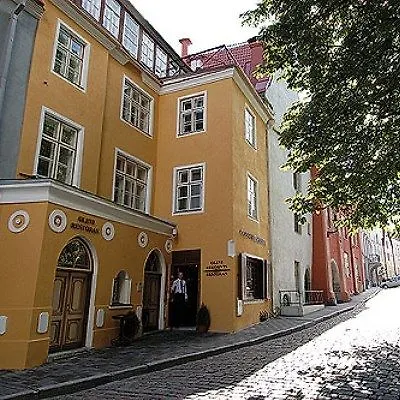 Olevi Residents