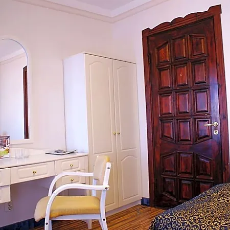 Hotel Olevi Residents 3*