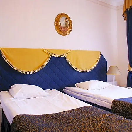 Olevi Residents 3*
