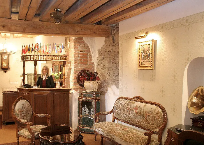 Olevi Residents Hotell 3*