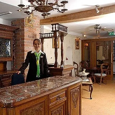 Hotel Olevi Residents